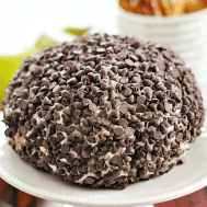 Peanut Butter Crunch Cheeseball | www.somethingswanky.com